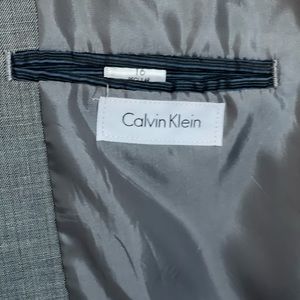 Calvin Klein 3 piece suit—Boys size 16